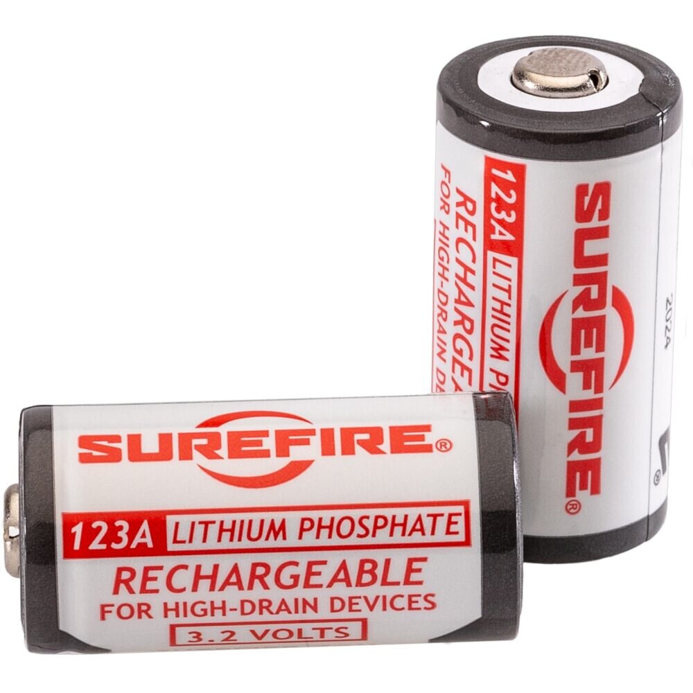  батарейки 123A с зарядным устройством SUREFIRE .